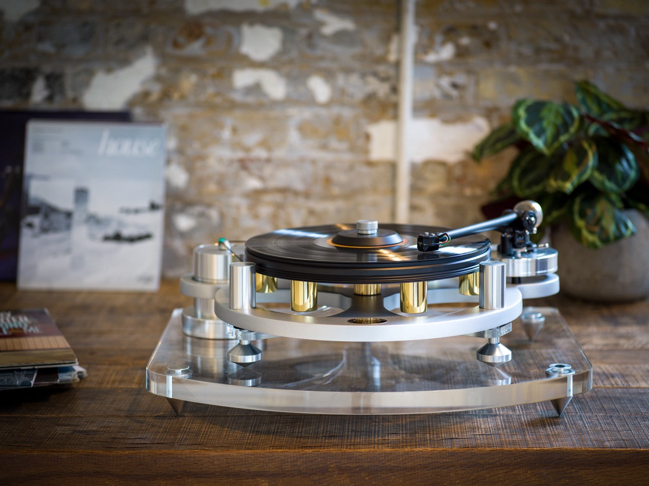 Michell Gyro SE Front View