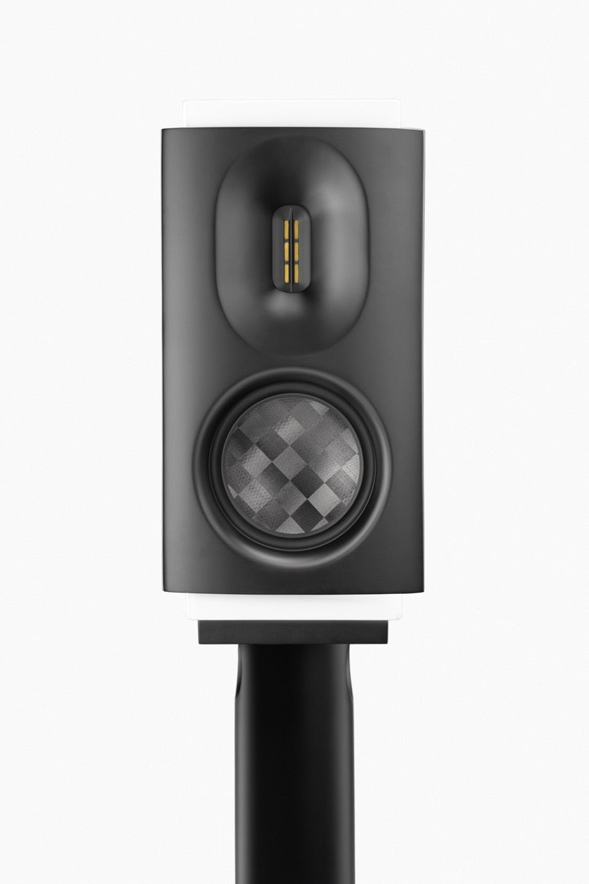 Axxess L1 Bookshelf Speakers