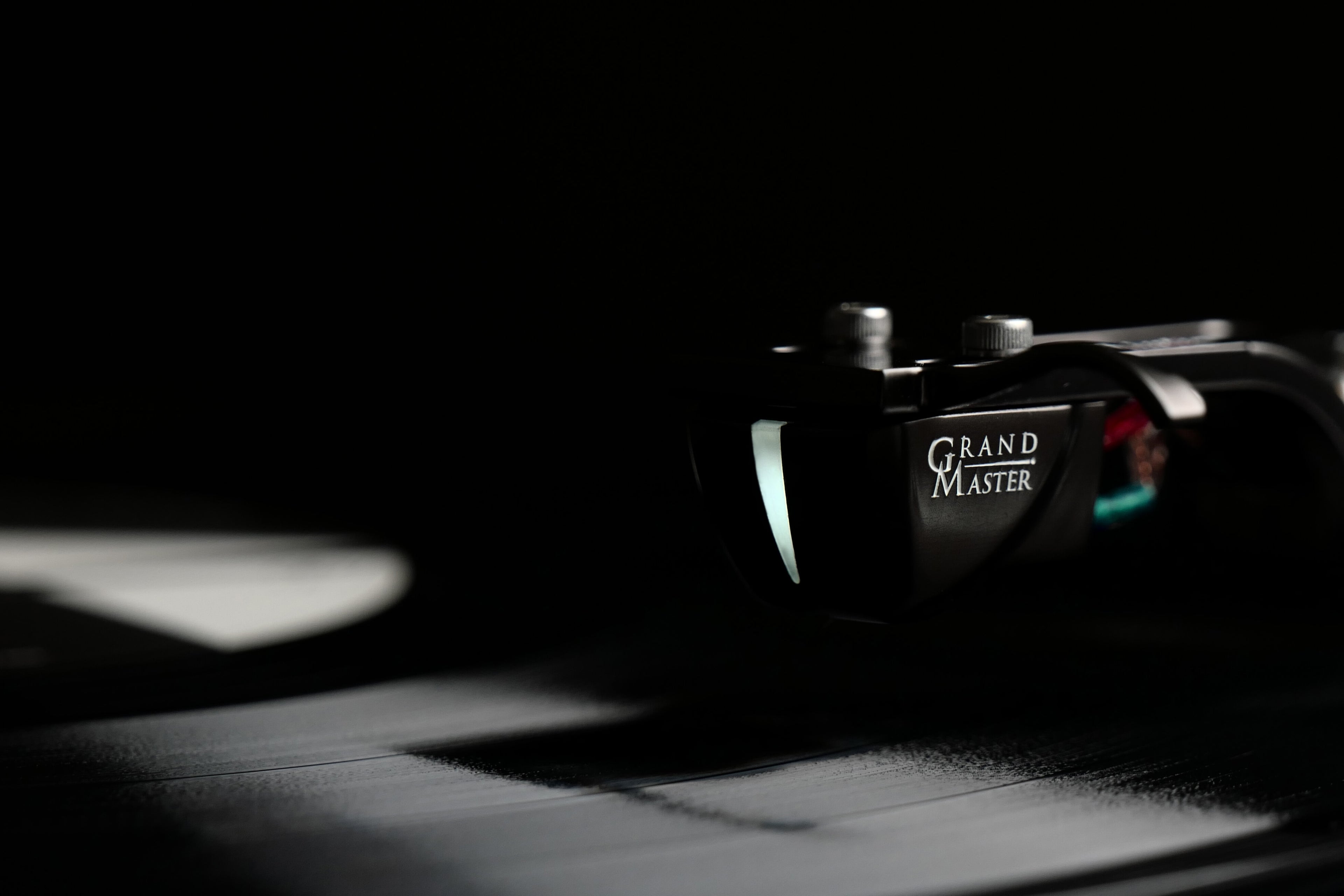 DS Audio DS Grand Master Optical Phono Cartridge