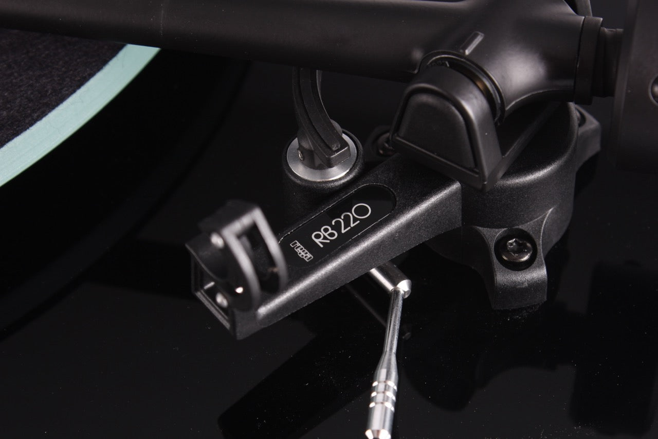 Rega Planar 2 Turntable