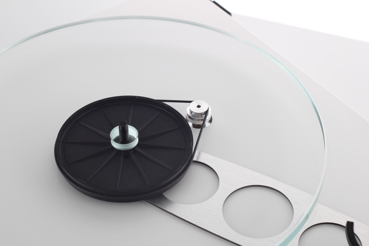 Rega Planar 3 Turntable