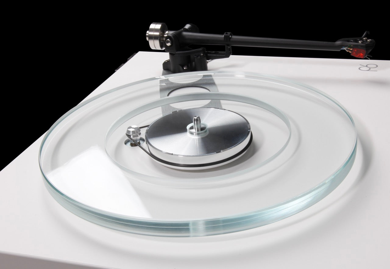 Rega Planar 6 Turntable