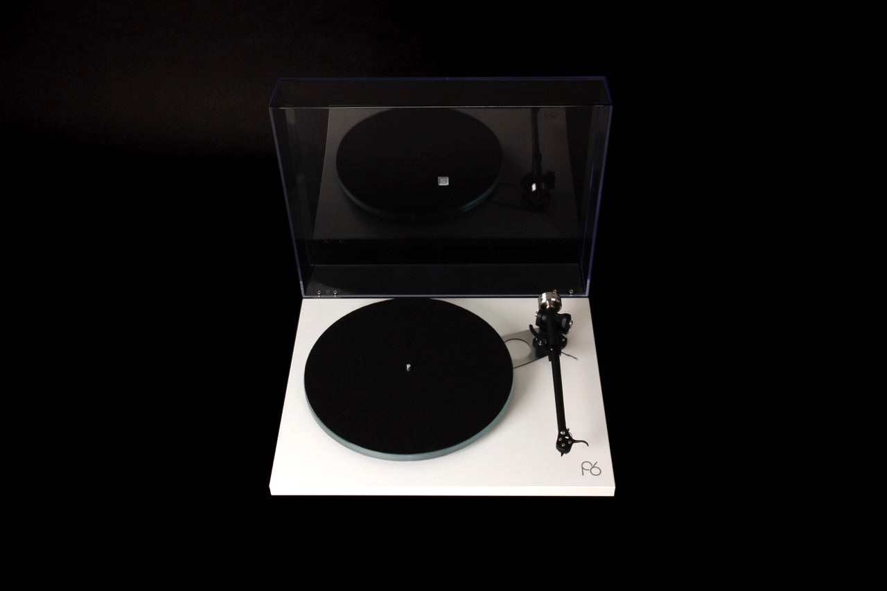 Rega Planar 6 Turntable