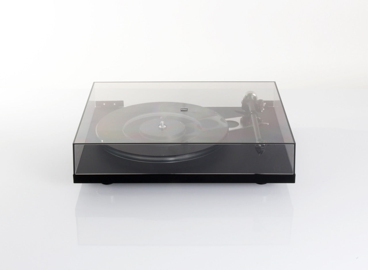 Rega Planar 6 Turntable