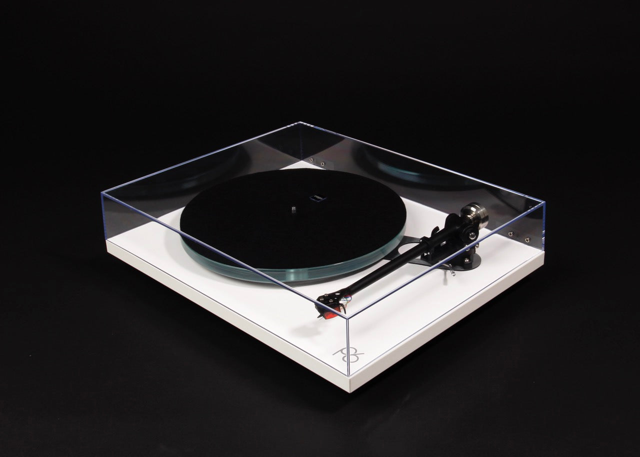Rega Planar 6 Turntable