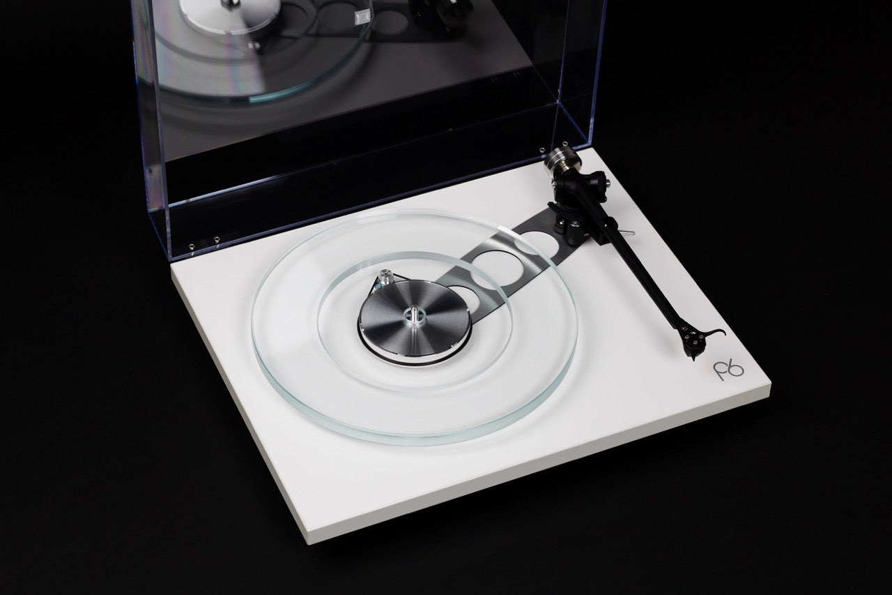 Rega Planar 6 Turntable