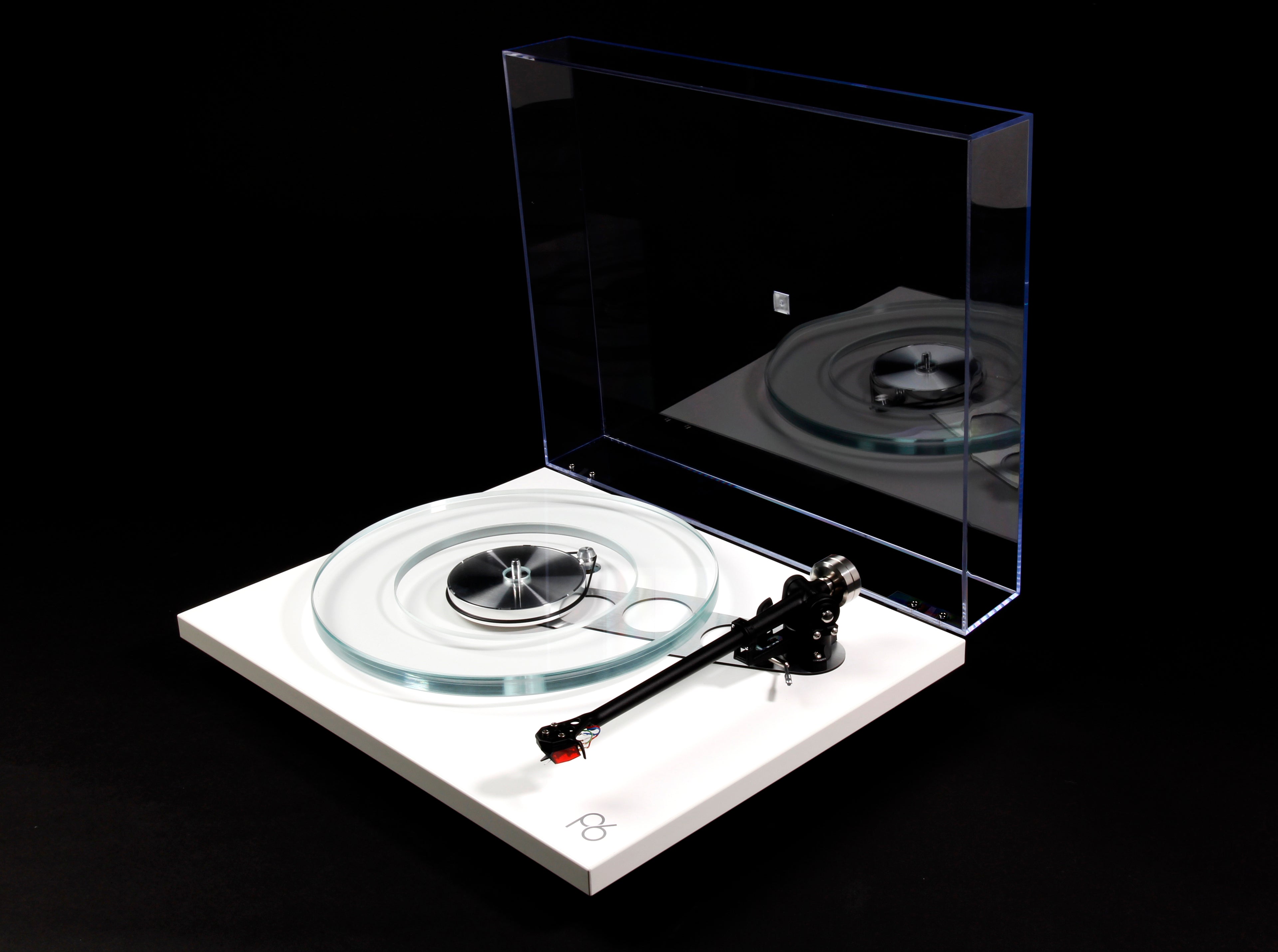 Rega Planar 6 Turntable