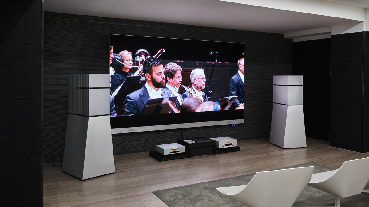 Goldmund Theia lifestyle