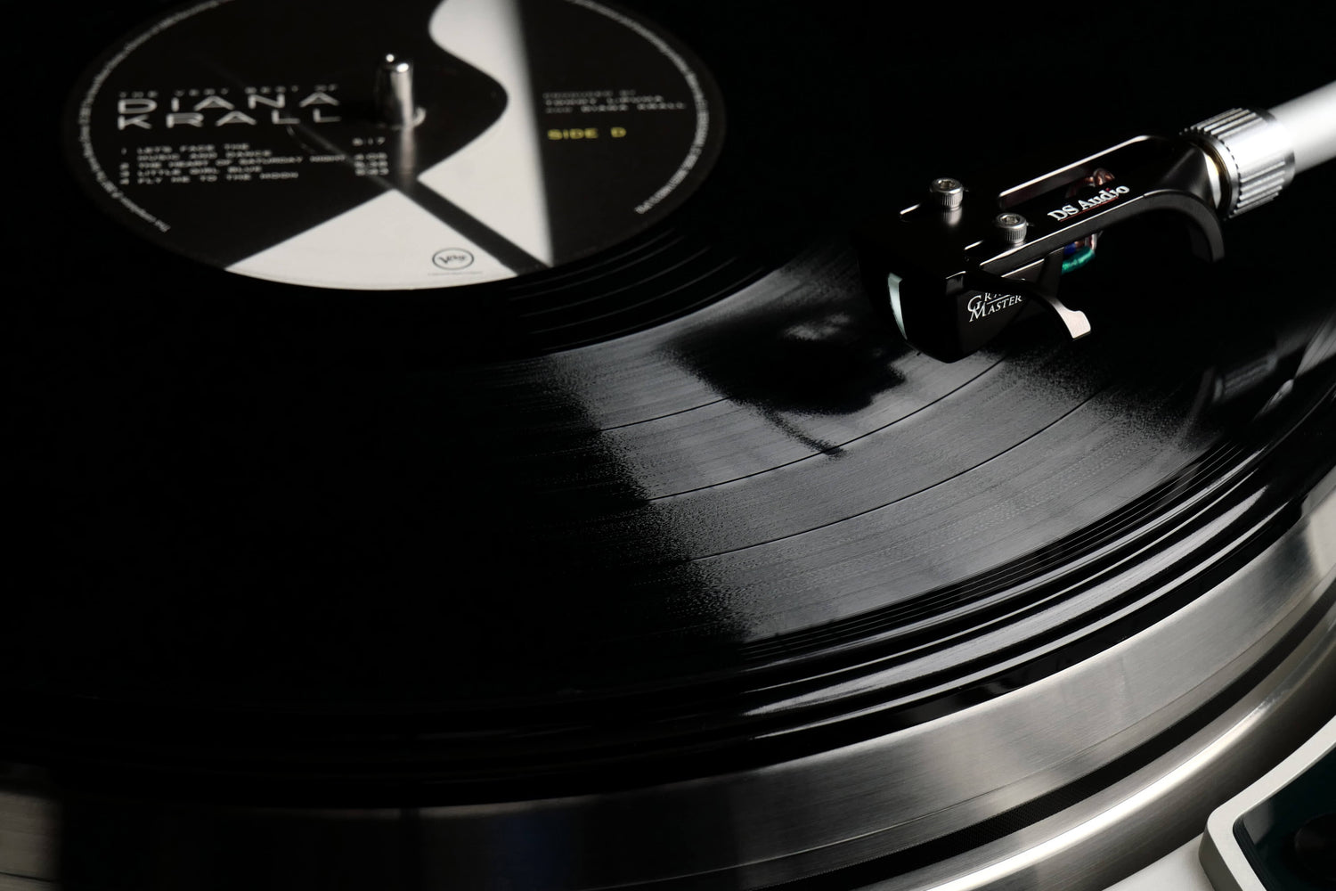 DS Audio DS Grand Master Optical Phono Cartridge