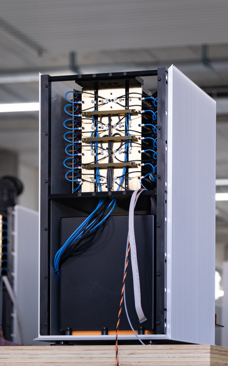 Goldmund Telos 4800 interior