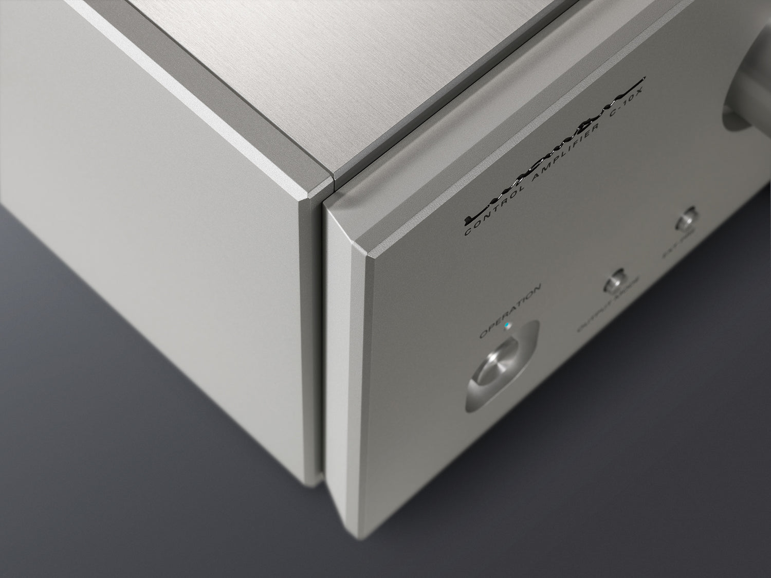 Luxman C-10X