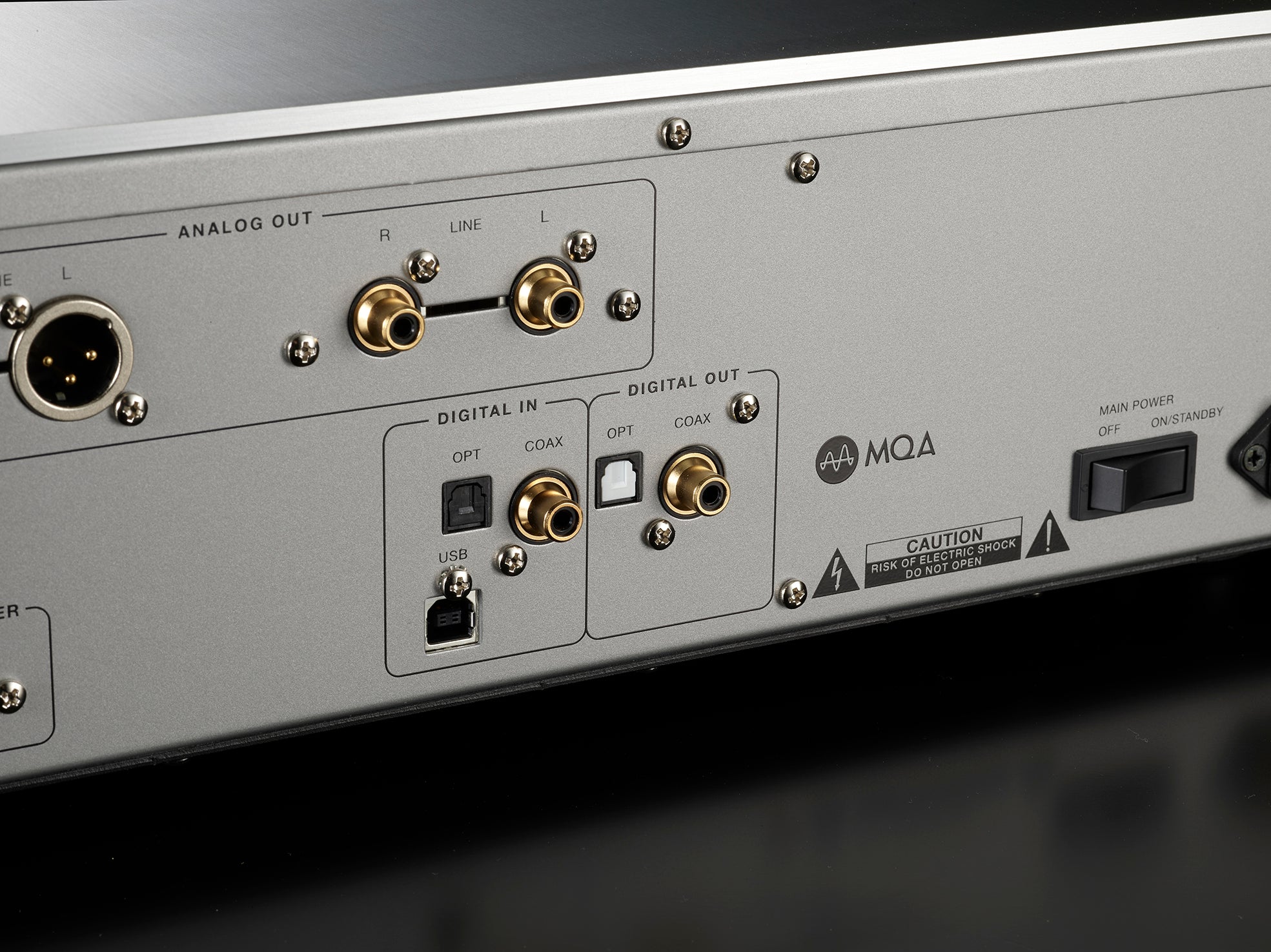 Luxman D-07X
